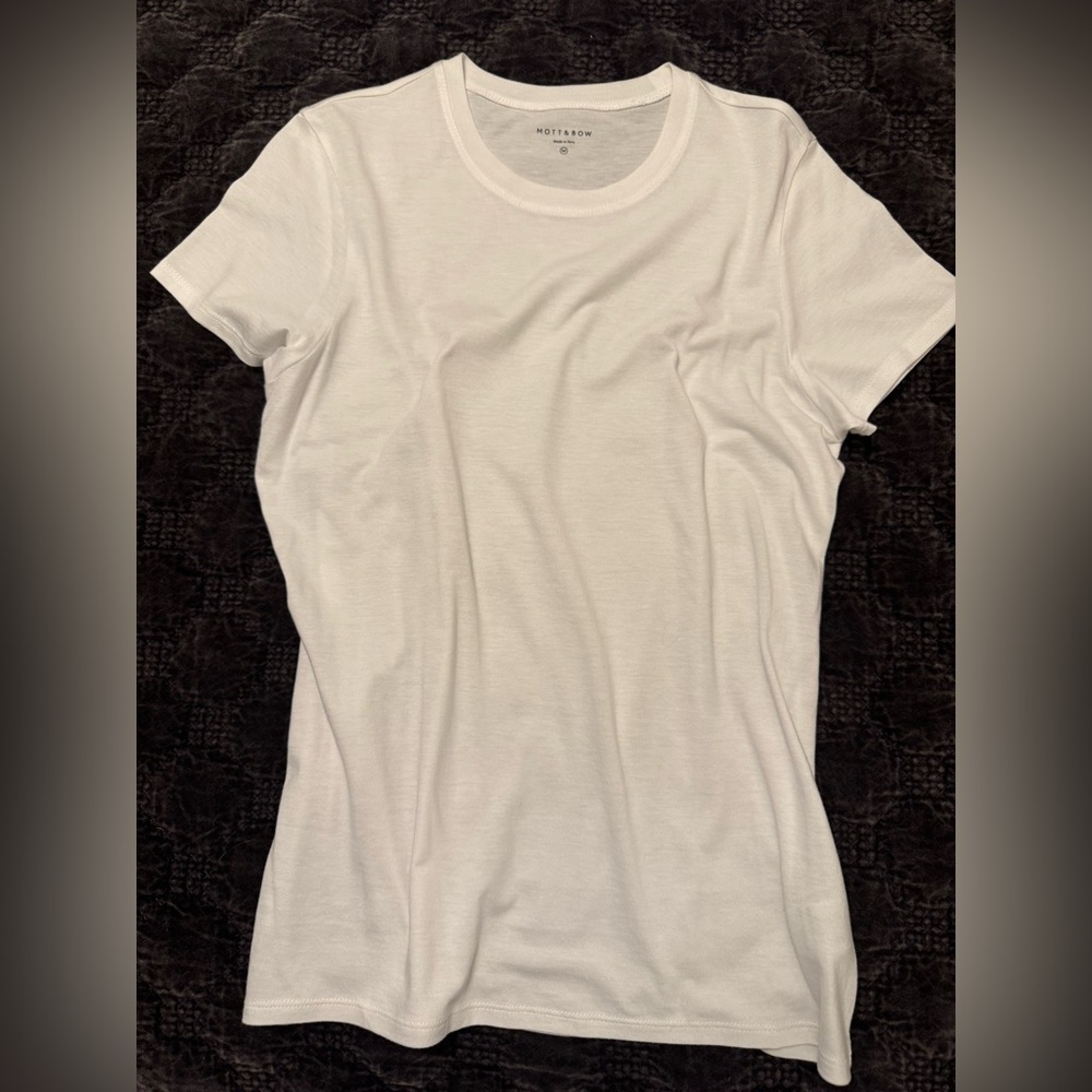 Modern White Short Sleeve Women's Tee